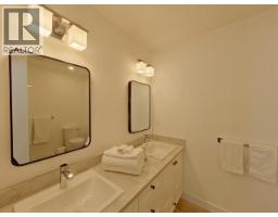 A, B, C-6848 Courtenay Street, Powell River, BC V8A1X2 Photo 30