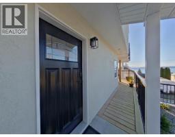 A, B, C-6848 Courtenay Street, Powell River, BC V8A1X2 Photo 37