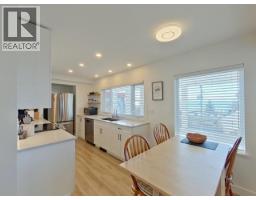 A, B, C-6848 Courtenay Street, Powell River, BC V8A1X2 Photo 43