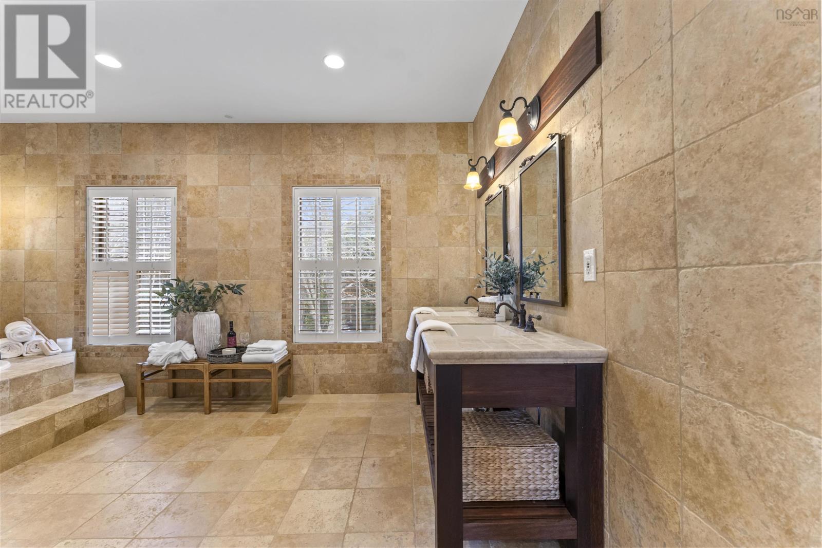 Property 33 of 46 of 13 Shepherds Lane