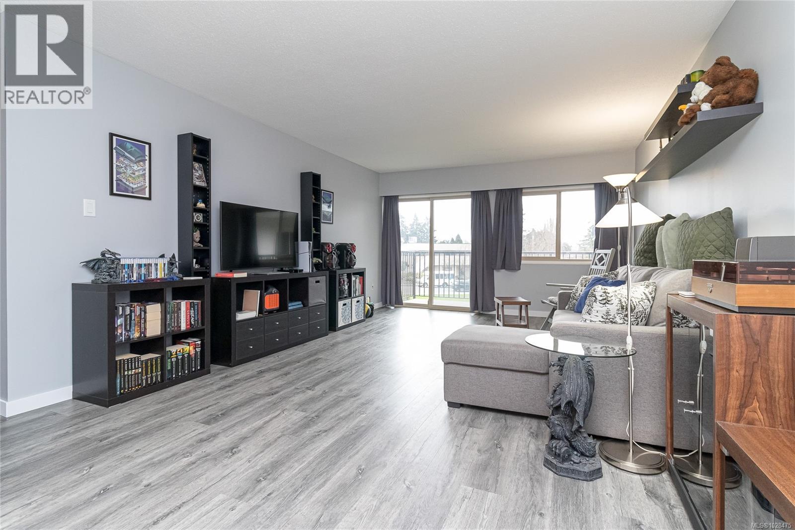 #208 1680 Poplar Ave - 2
