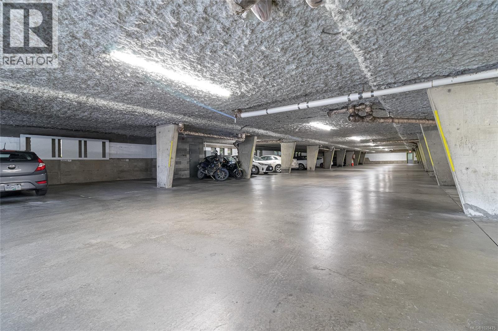 #208 1680 Poplar Ave - 21