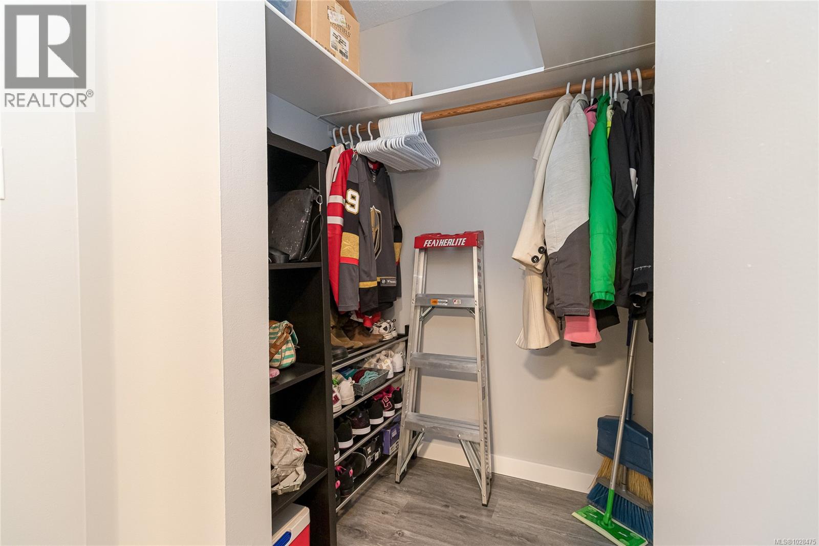 #208 1680 Poplar Ave - 13