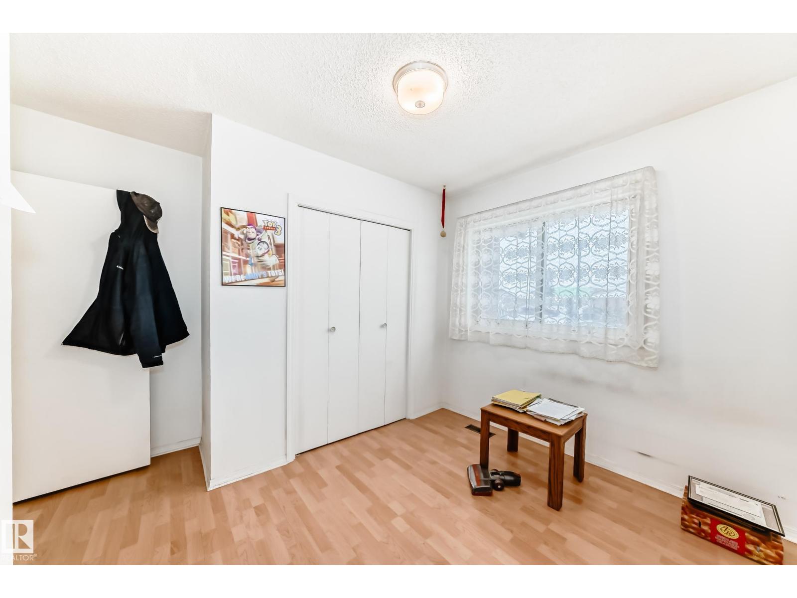 15515 92A AV NW, Edmonton