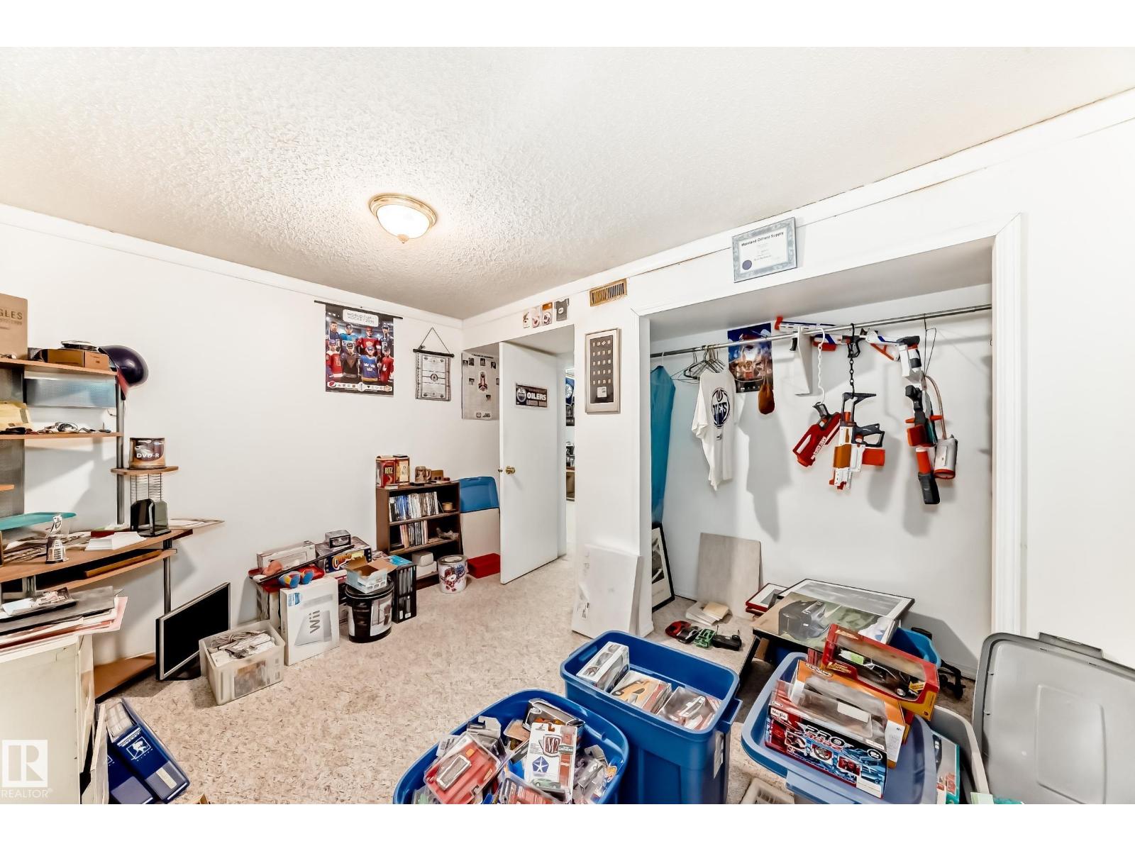 15515 92A AV NW, Edmonton