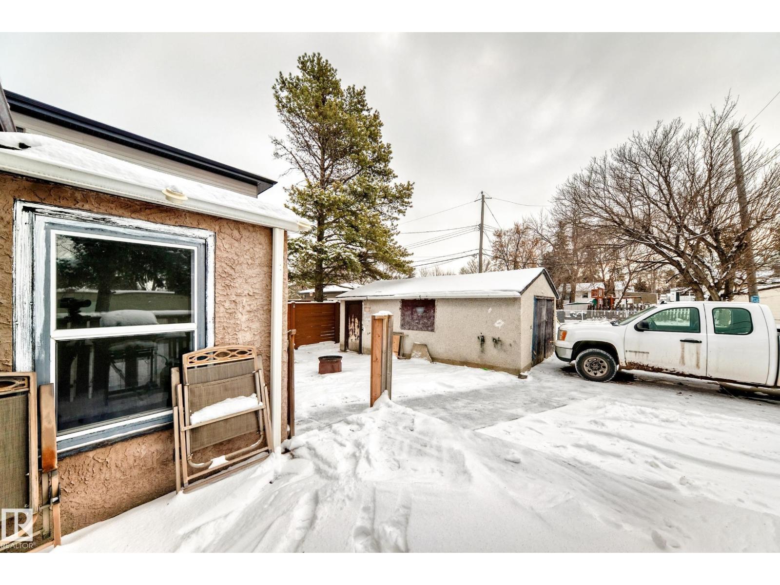 15515 92A AV NW, Edmonton