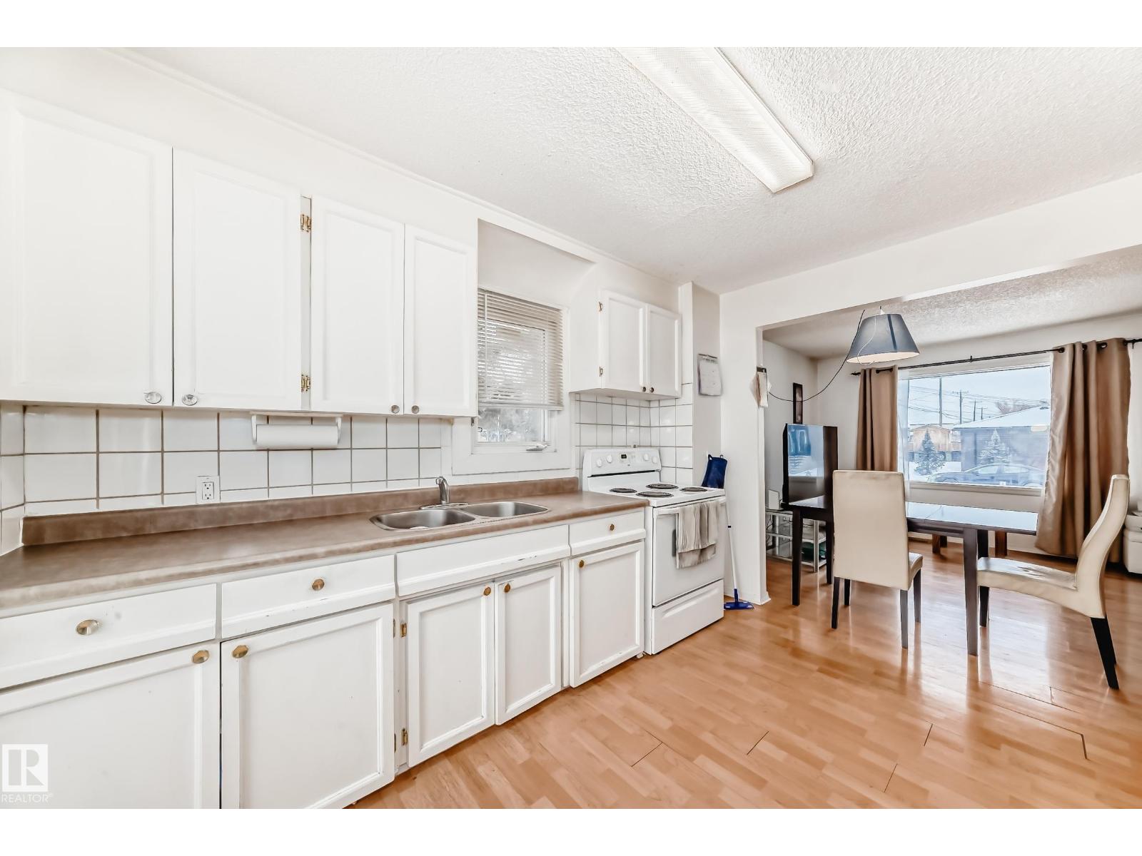 15515 92A AV NW, Edmonton