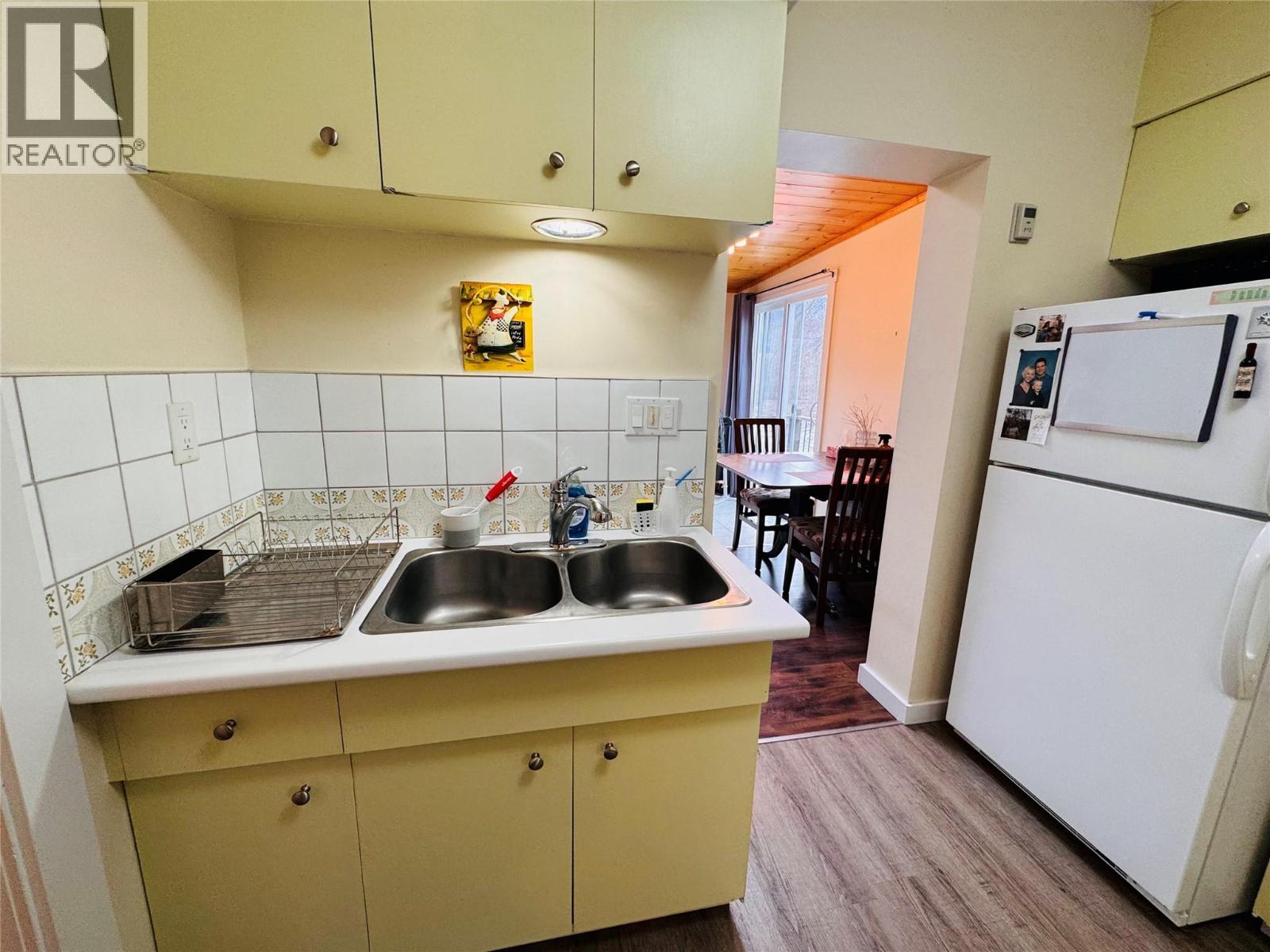 904 KETTLE RIVER Drive, Grand Forks