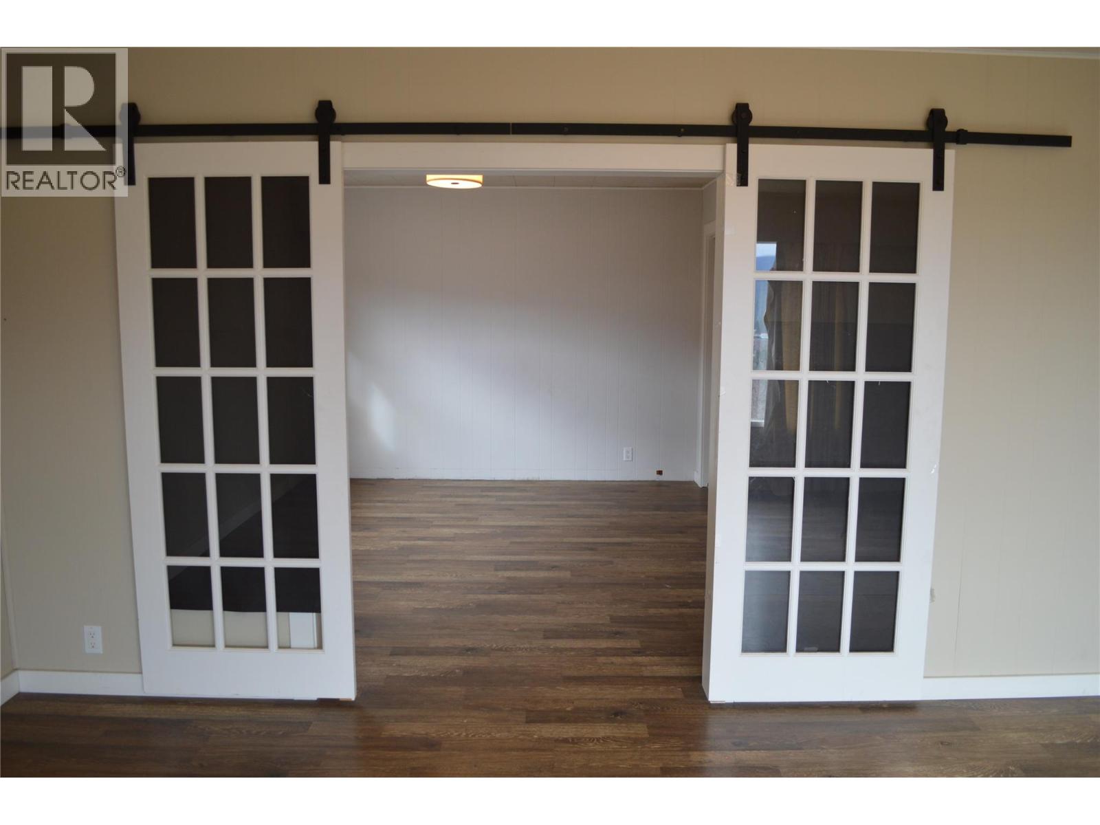 6805 Reservoir Road, Grand Forks