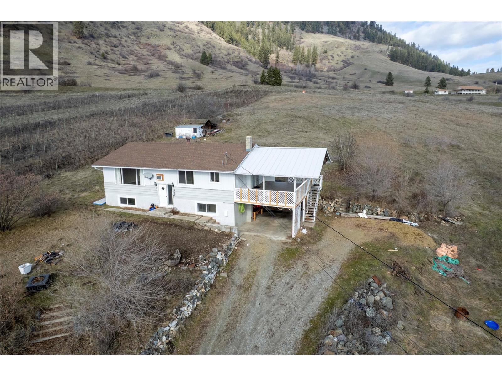 6805 Reservoir Road, Grand Forks