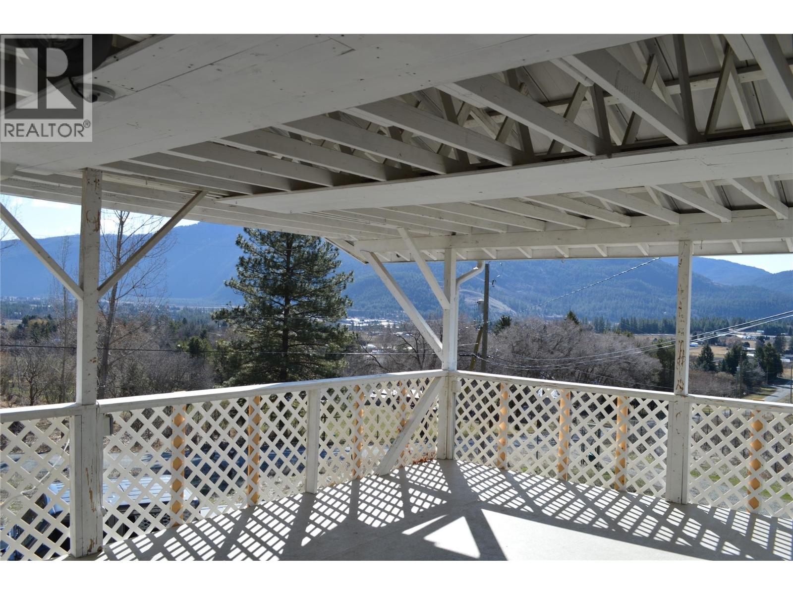 6805 Reservoir Road, Grand Forks