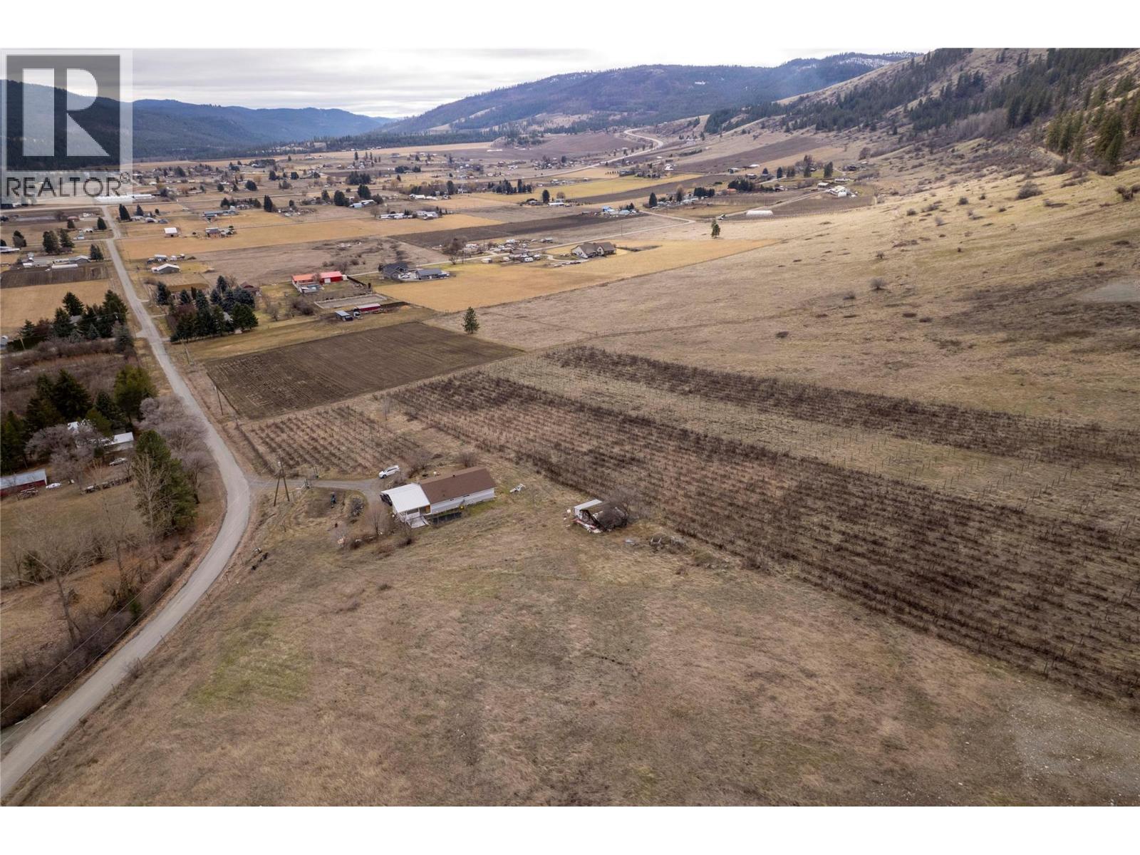 6805 Reservoir Road, Grand Forks