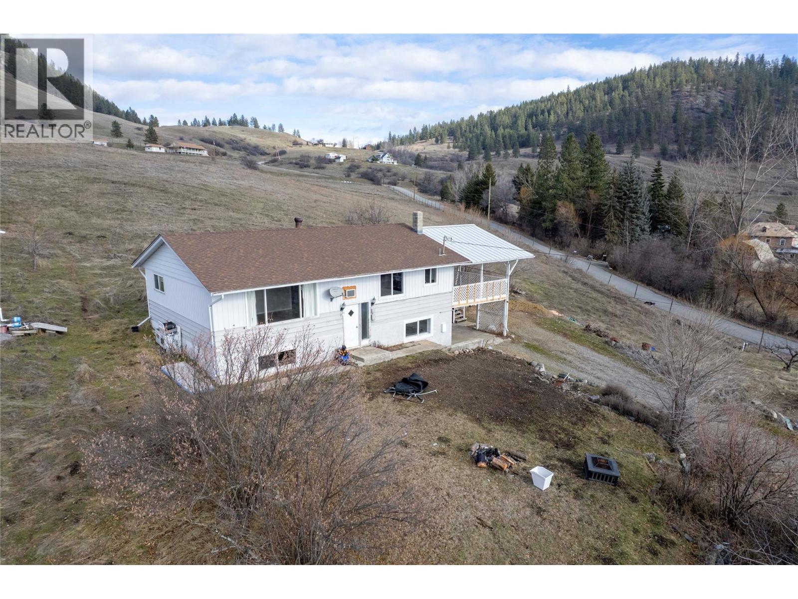 6805 Reservoir Road, Grand Forks