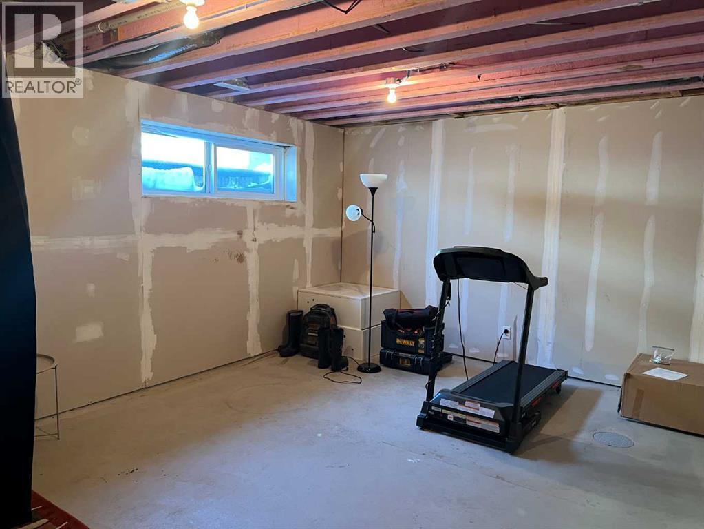 Single Family House for Sale in  Copperstone Common SE Copperfield Calgary 