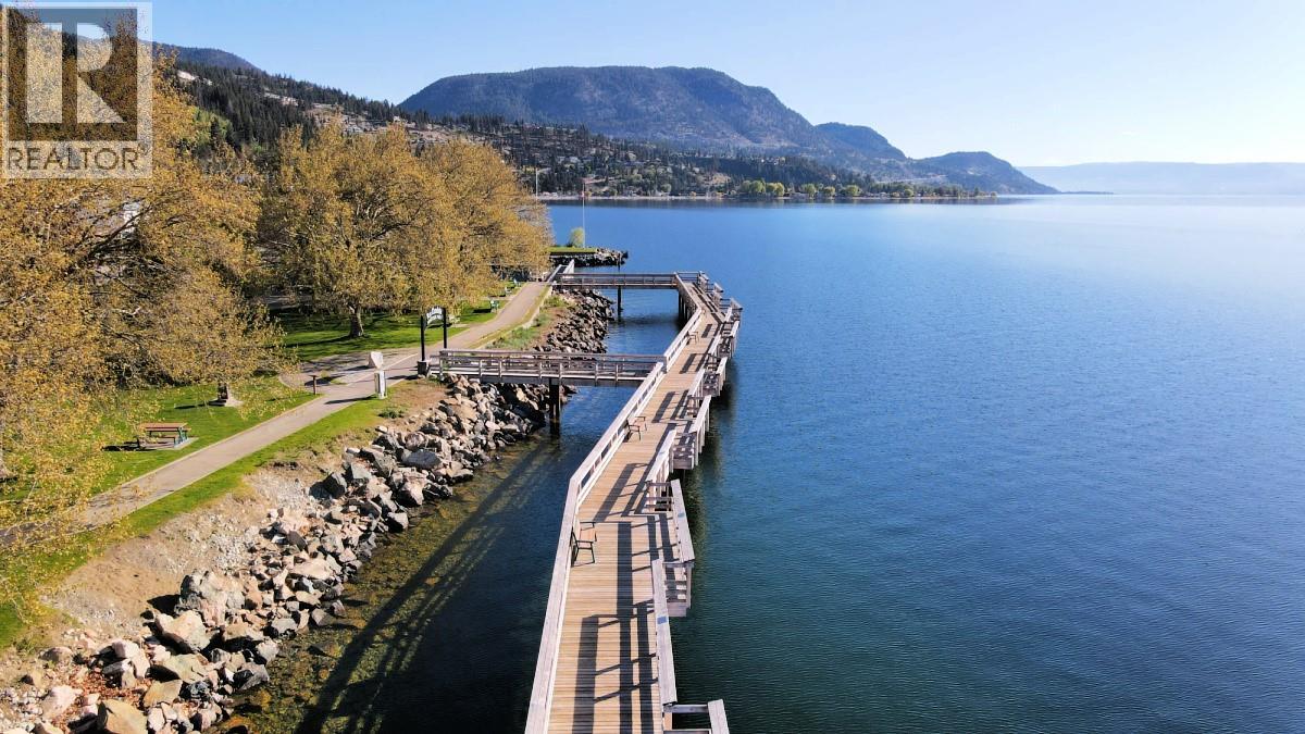 4809 Princeton Avenue, Peachland