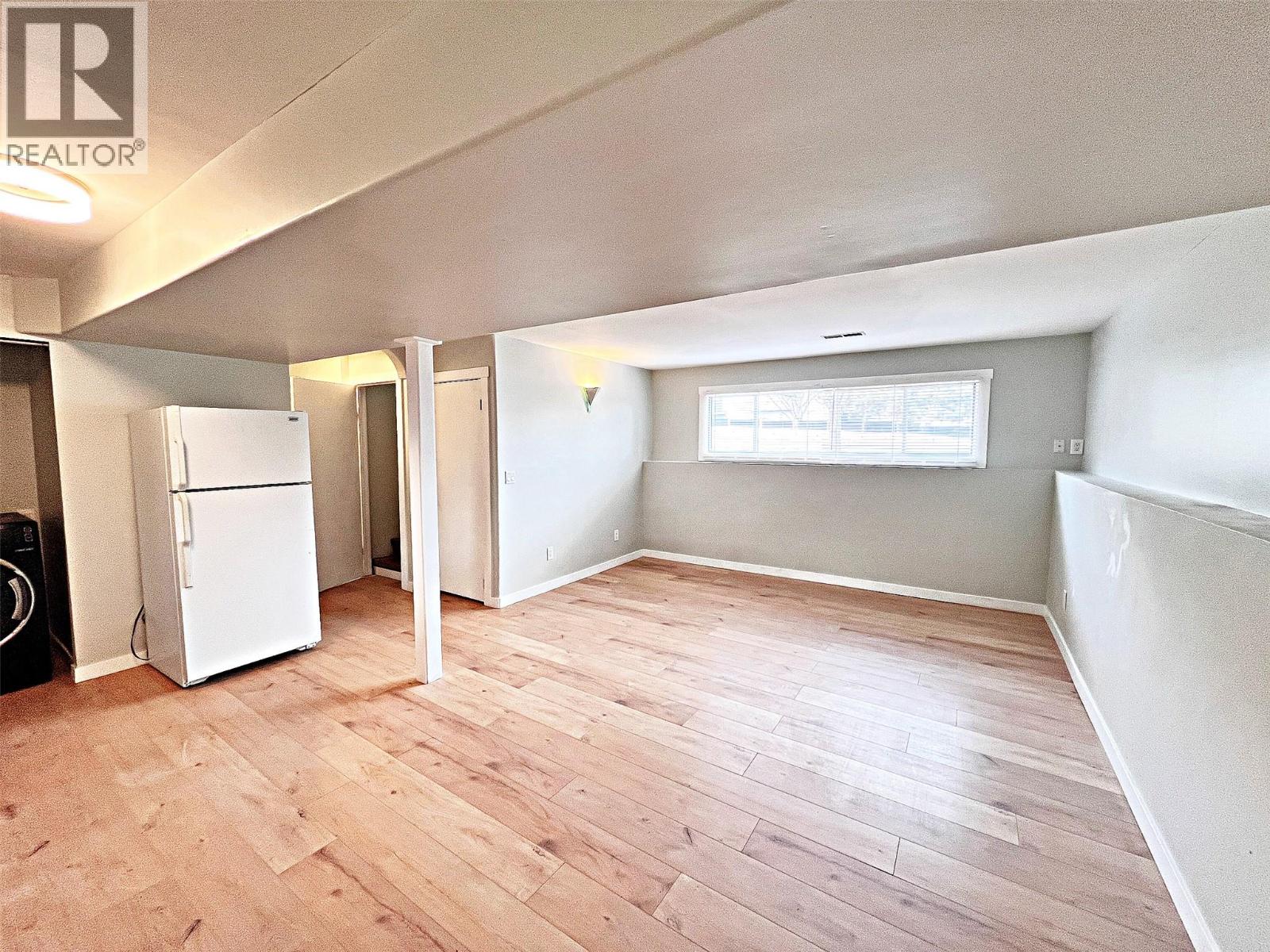 4809 Princeton Avenue - 35