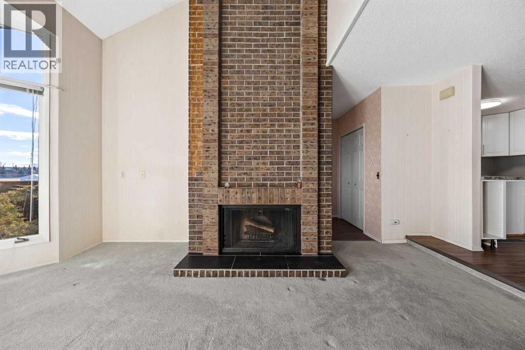 Single Family House for Sale in    Street SW Woodbine Calgary 