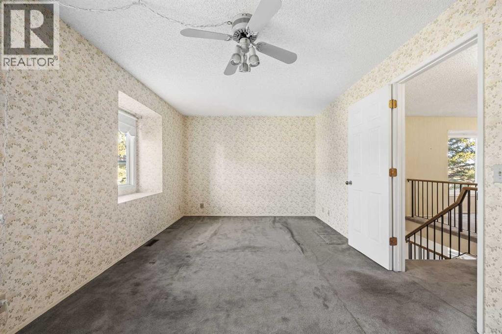 Single Family House for Sale in    Street SW Woodbine Calgary 