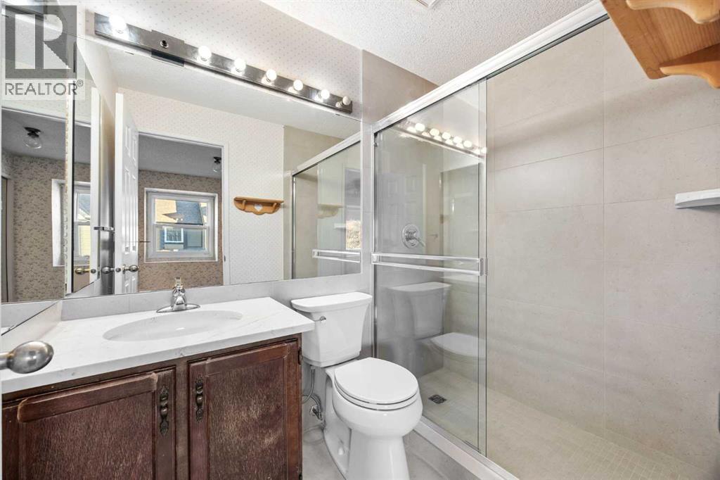 Single Family House for Sale in    Street SW Woodbine Calgary 