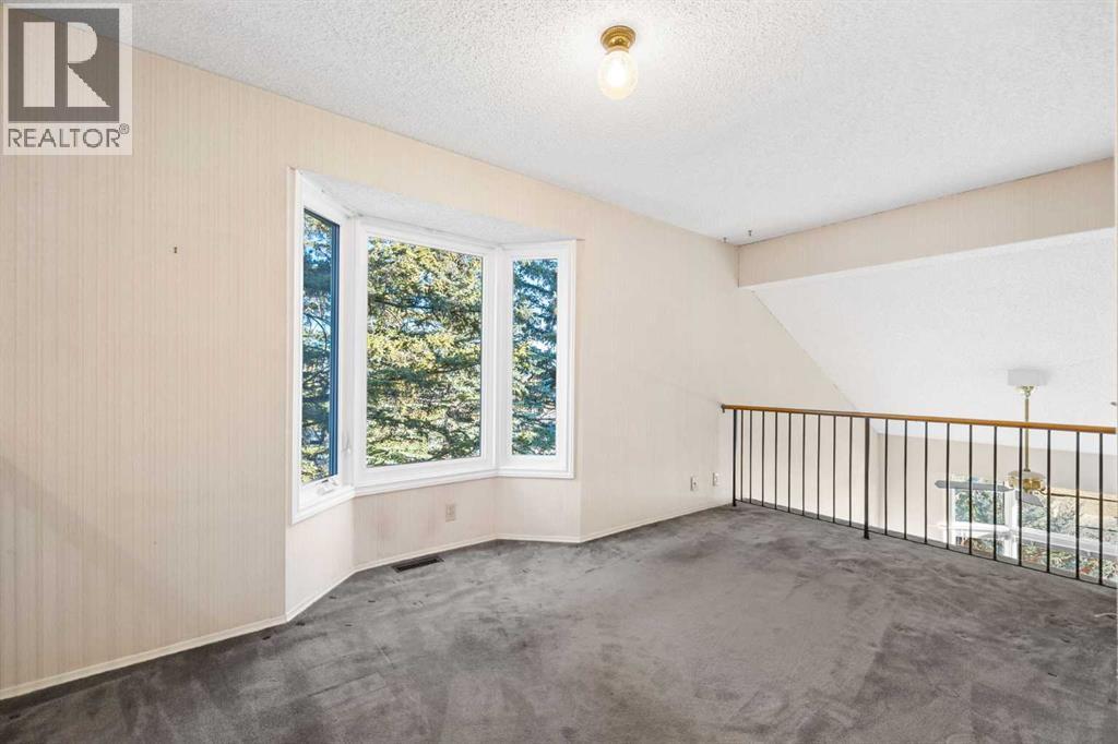 Single Family House for Sale in    Street SW Woodbine Calgary 