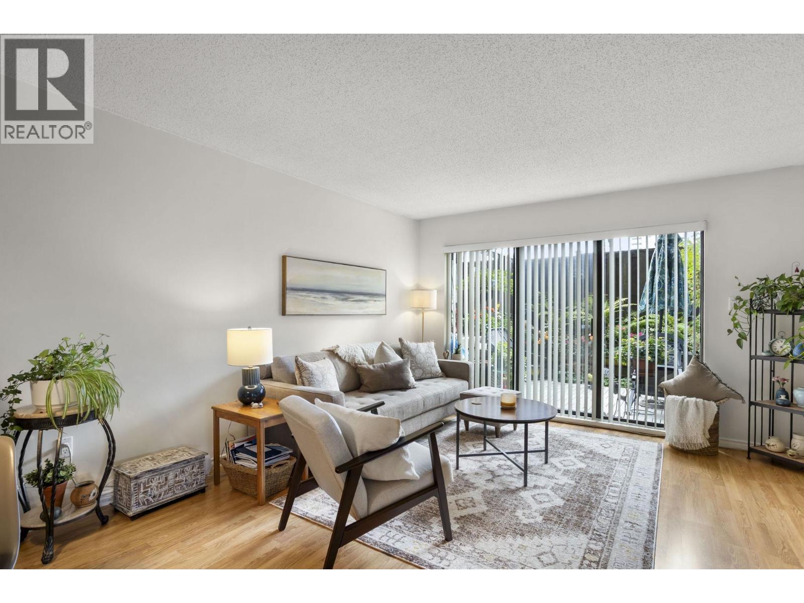 6 340 GINGER DRIVE, New Westminster