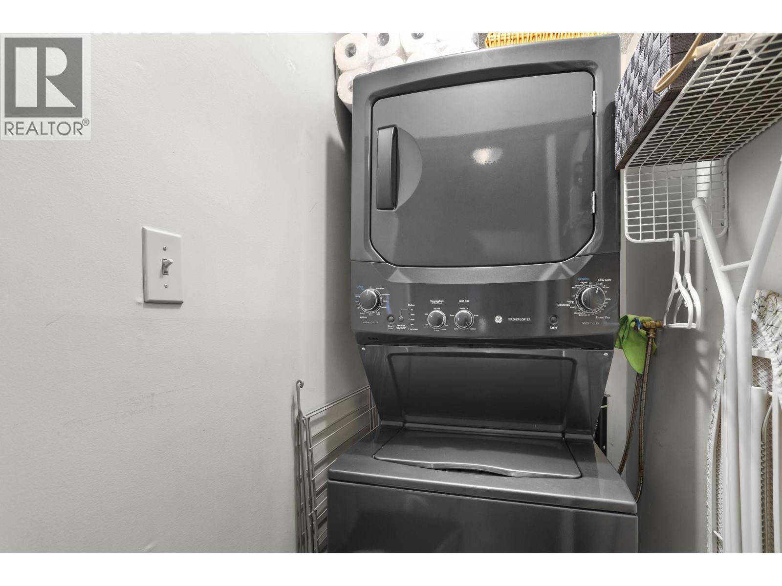 6 340 GINGER DRIVE, New Westminster