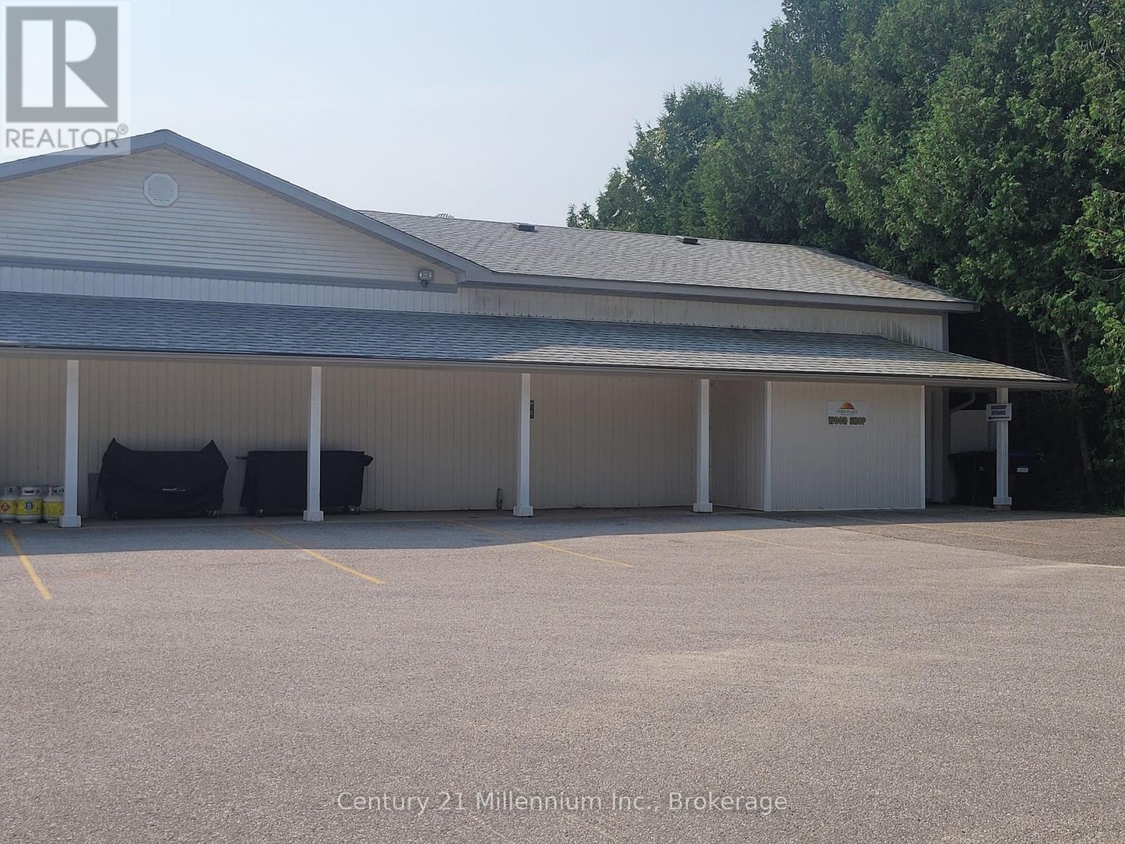 20 ILLINOIS CRESCENT,Wasaga Beach,,