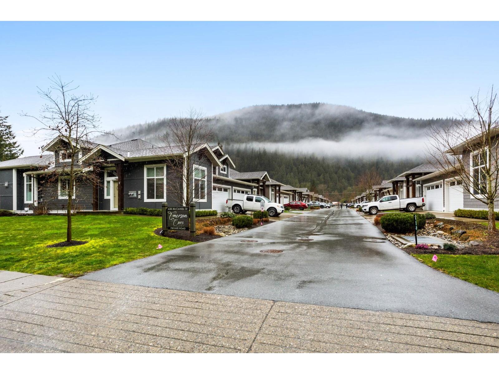 34 628 MCCOMBS DRIVE, Harrison Hot Springs, Harrison Hot Springs
