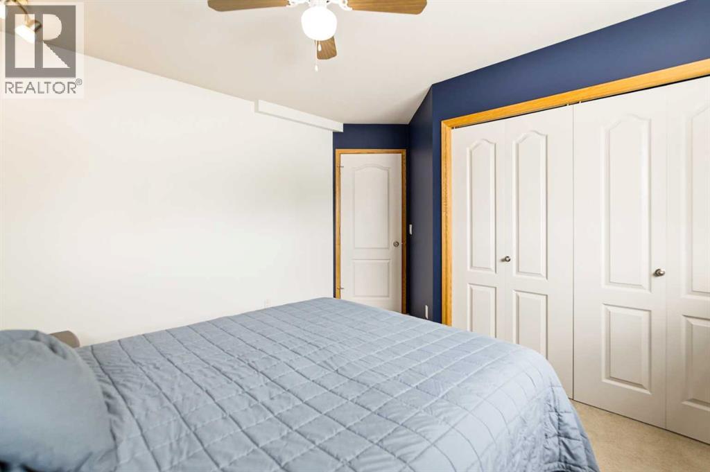 22 Mcdougall Close, Penhold