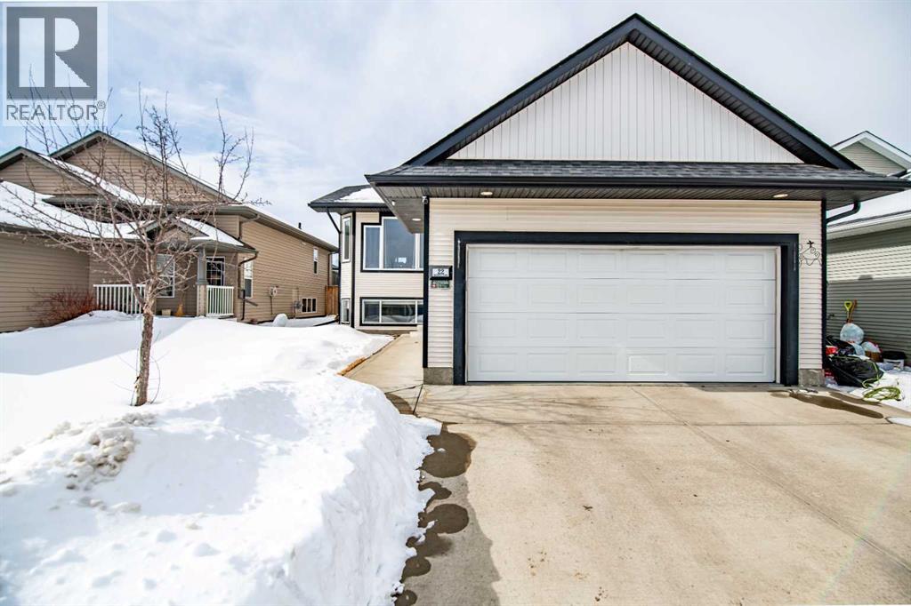 22 Mcdougall Close, Penhold