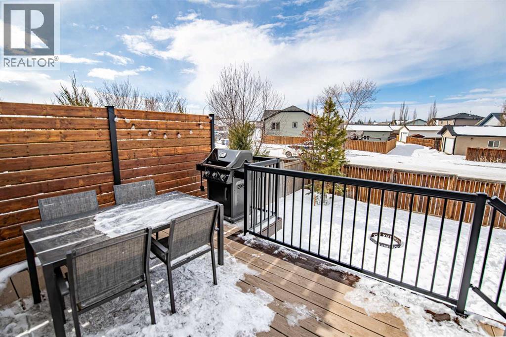 22 Mcdougall Close, Penhold