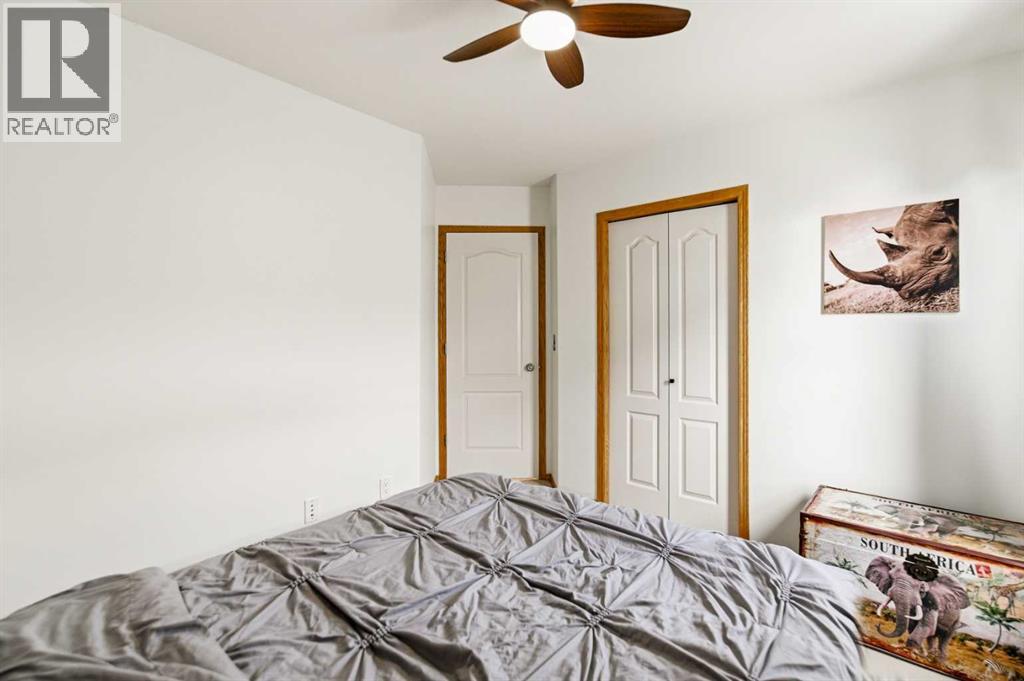 22 Mcdougall Close, Penhold