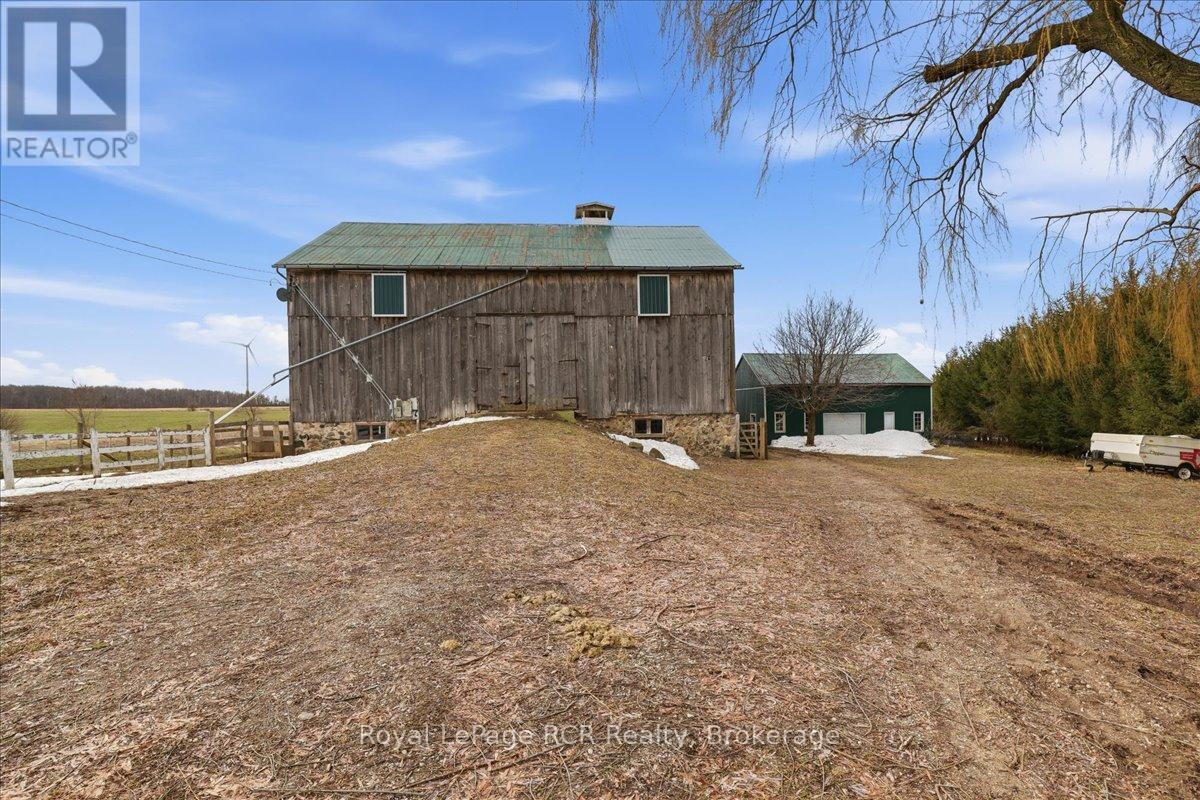 349 20 SIDE ROAD — photo 20