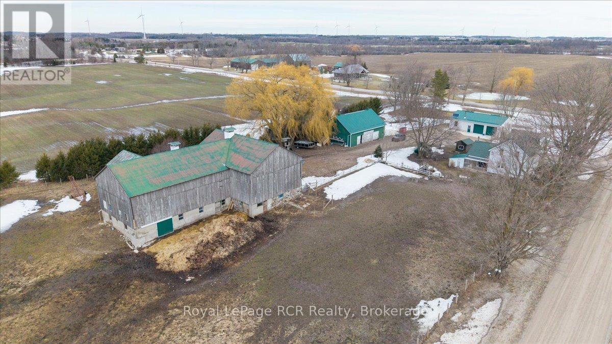 349 20 SIDE ROAD — photo 23