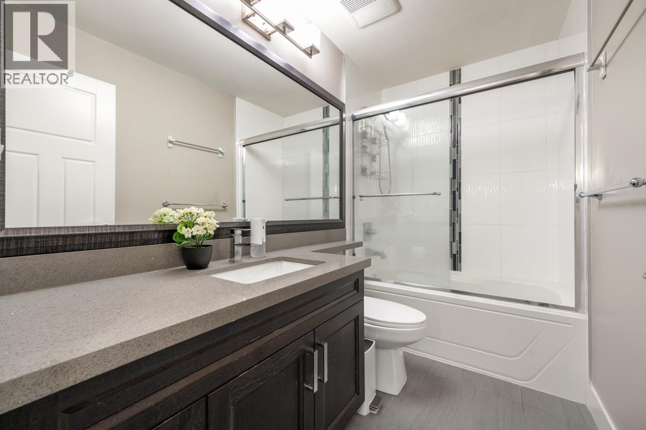 #11-9733 BLUNDELL Road, Richmond