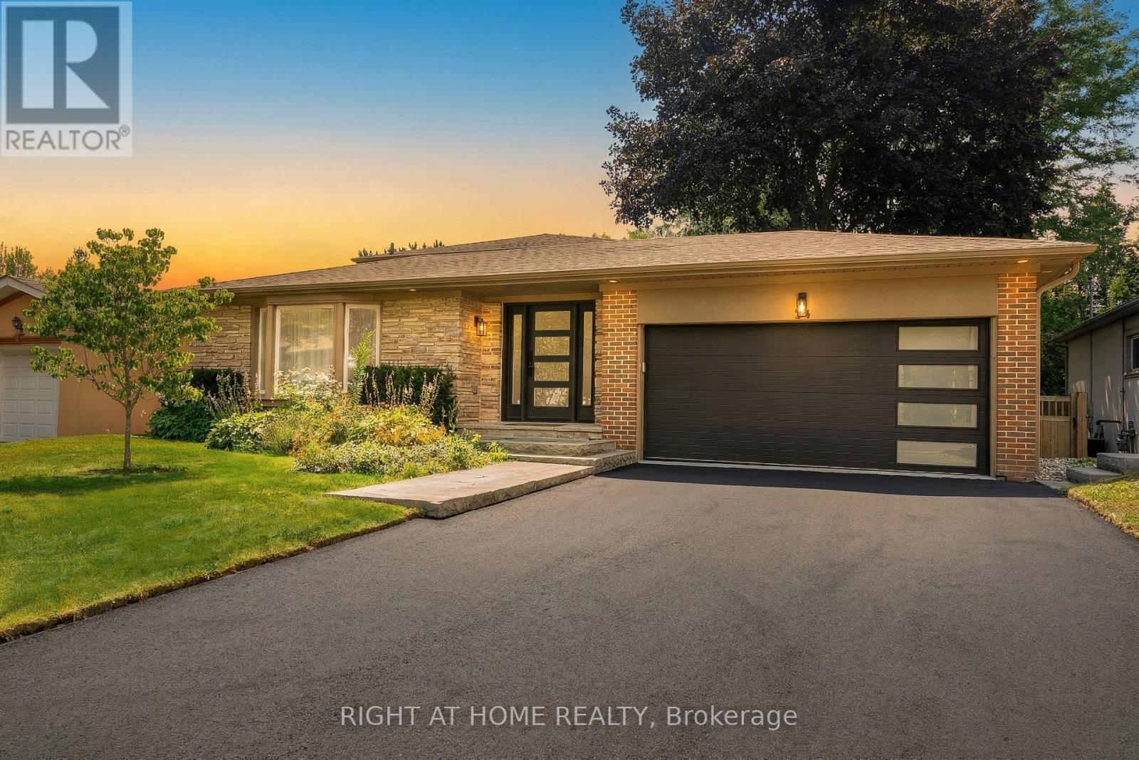 34 WILDROSE CRESCENT