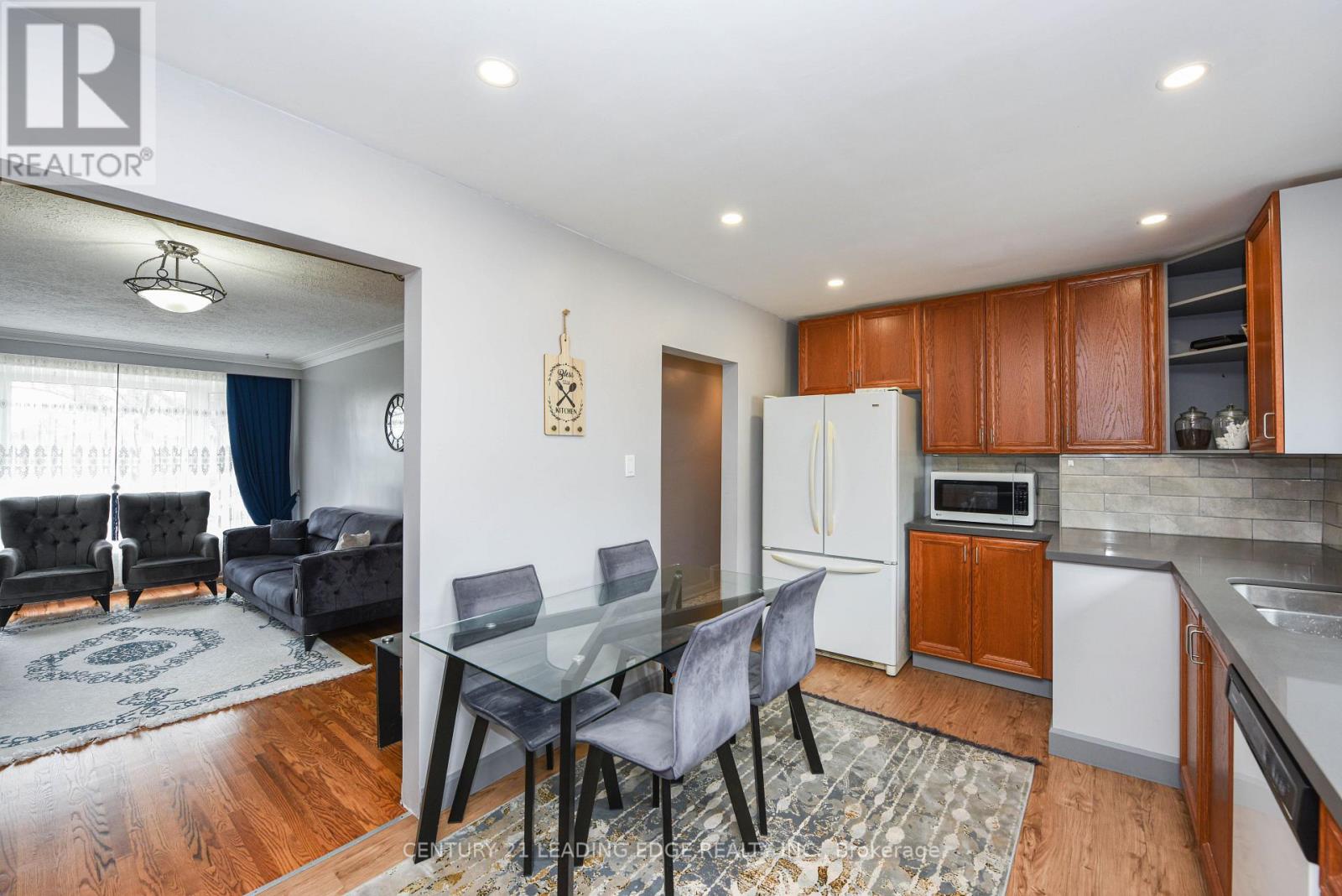 34 PARAGON ROAD - 7