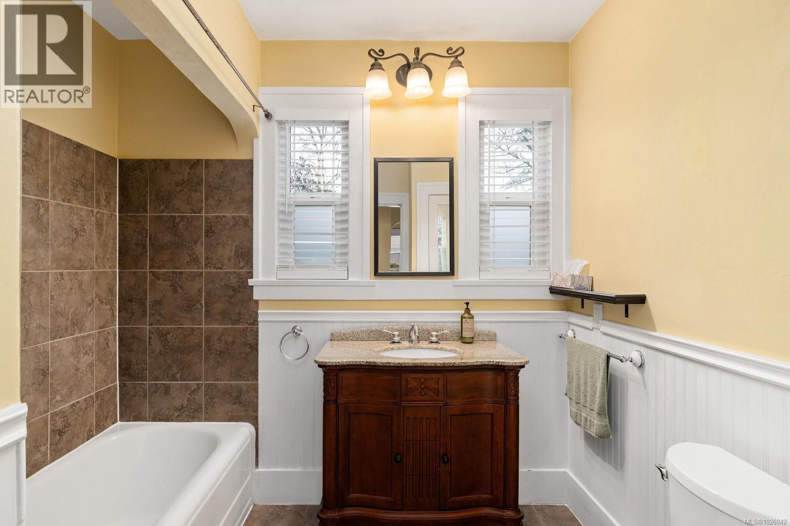 1959 HAMPSHIRE RD - 21