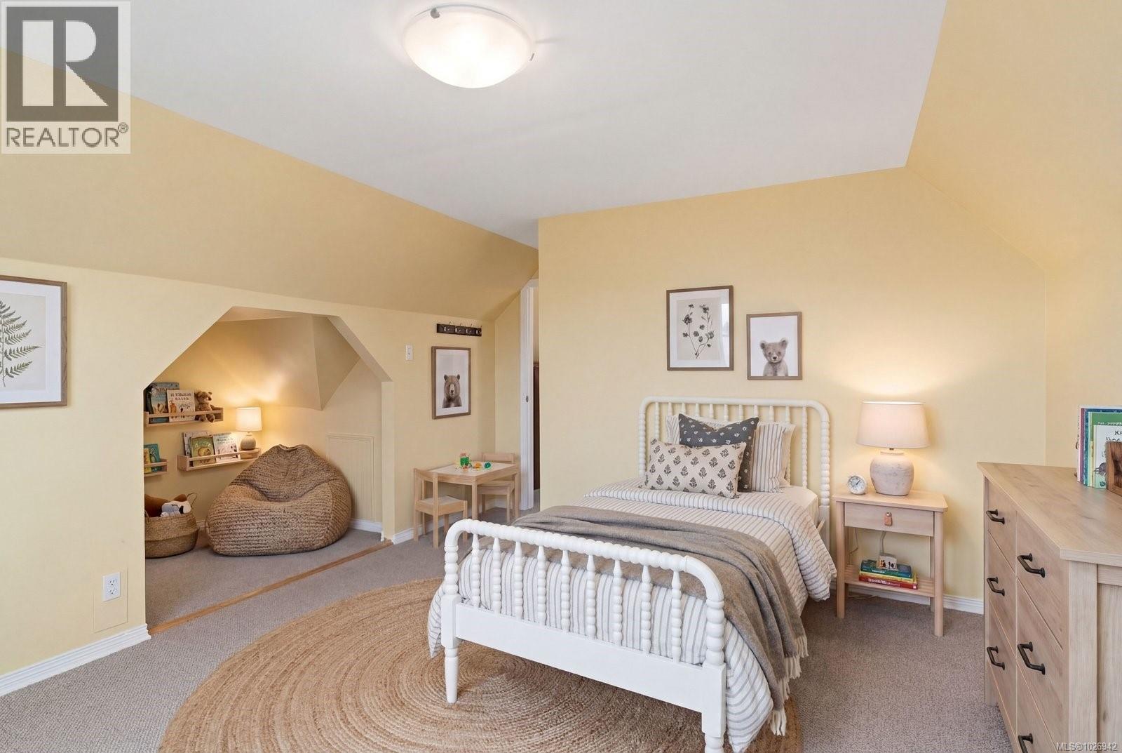 1959 HAMPSHIRE RD - 22