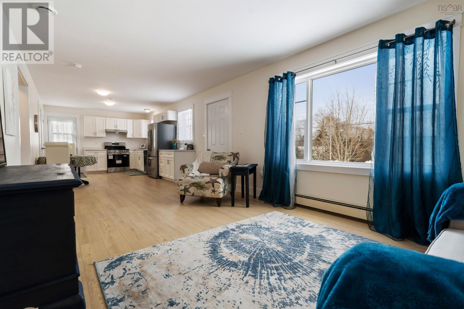 129 JEFFREY LAMBERT DRIVE - 7