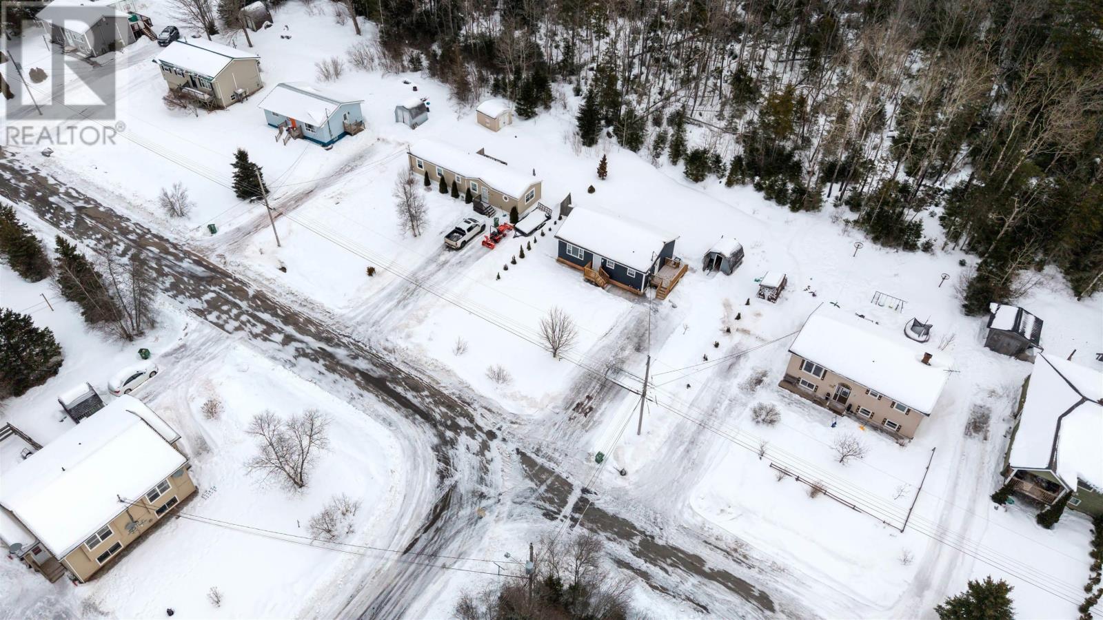 129 JEFFREY LAMBERT DRIVE - 33