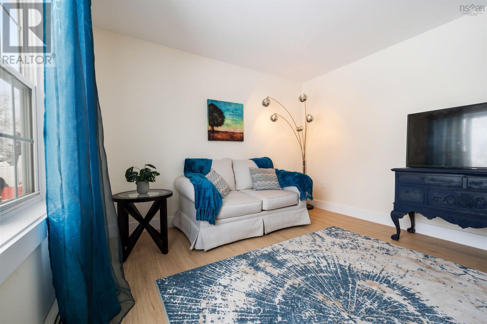 129 JEFFREY LAMBERT DRIVE - 10
