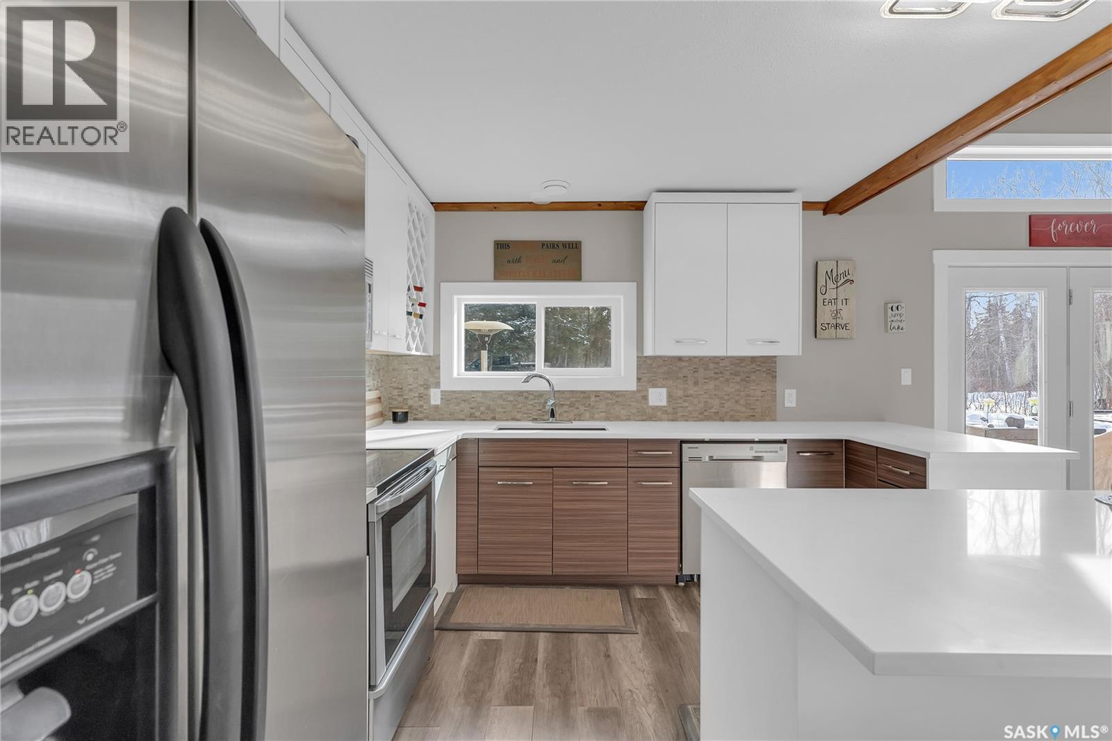 102 Moore DRIVE - 3