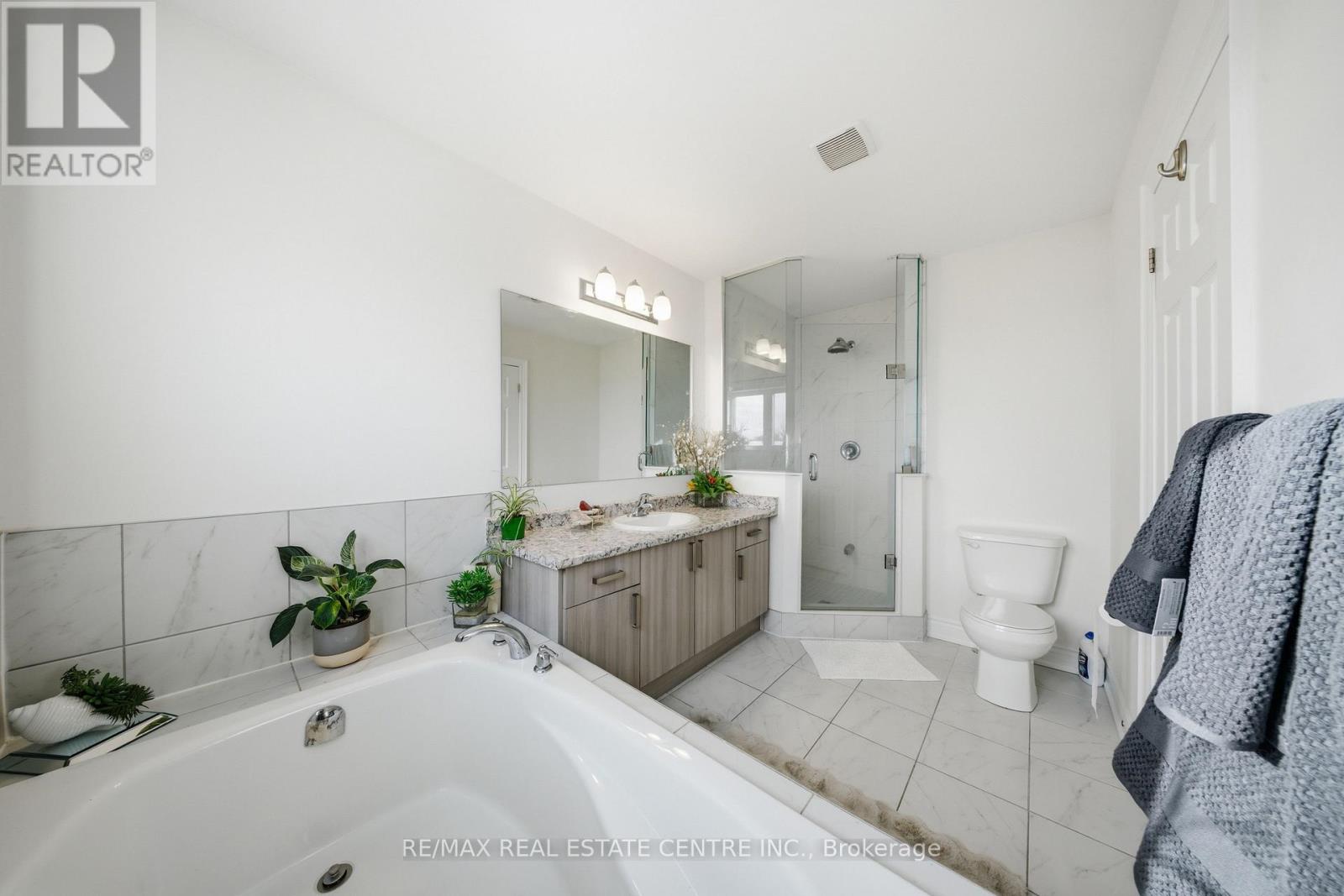 524 BROOKS STREET - 29