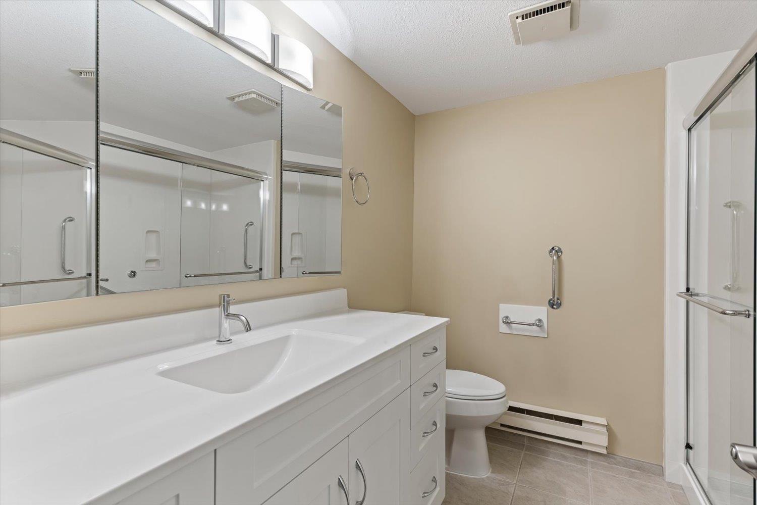 131 32691 GARIBALDI DRIVE, Abbotsford