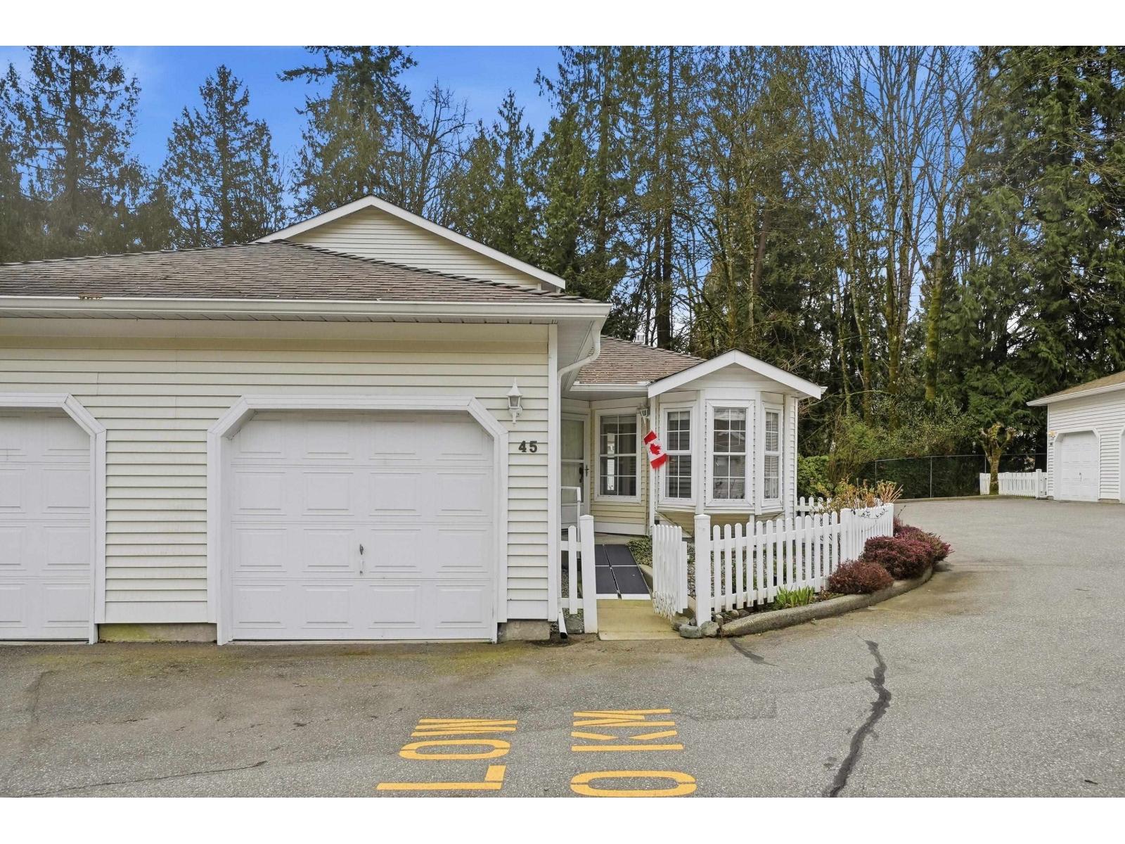 45 6537 138 Street - photo 2