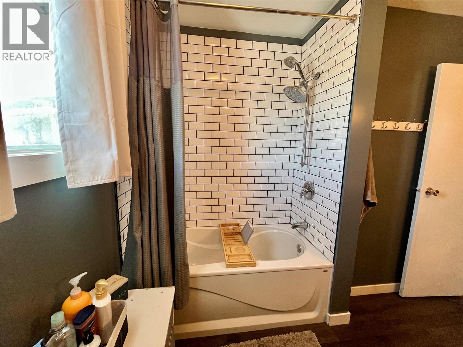 268 Murray Drive, Tumbler Ridge