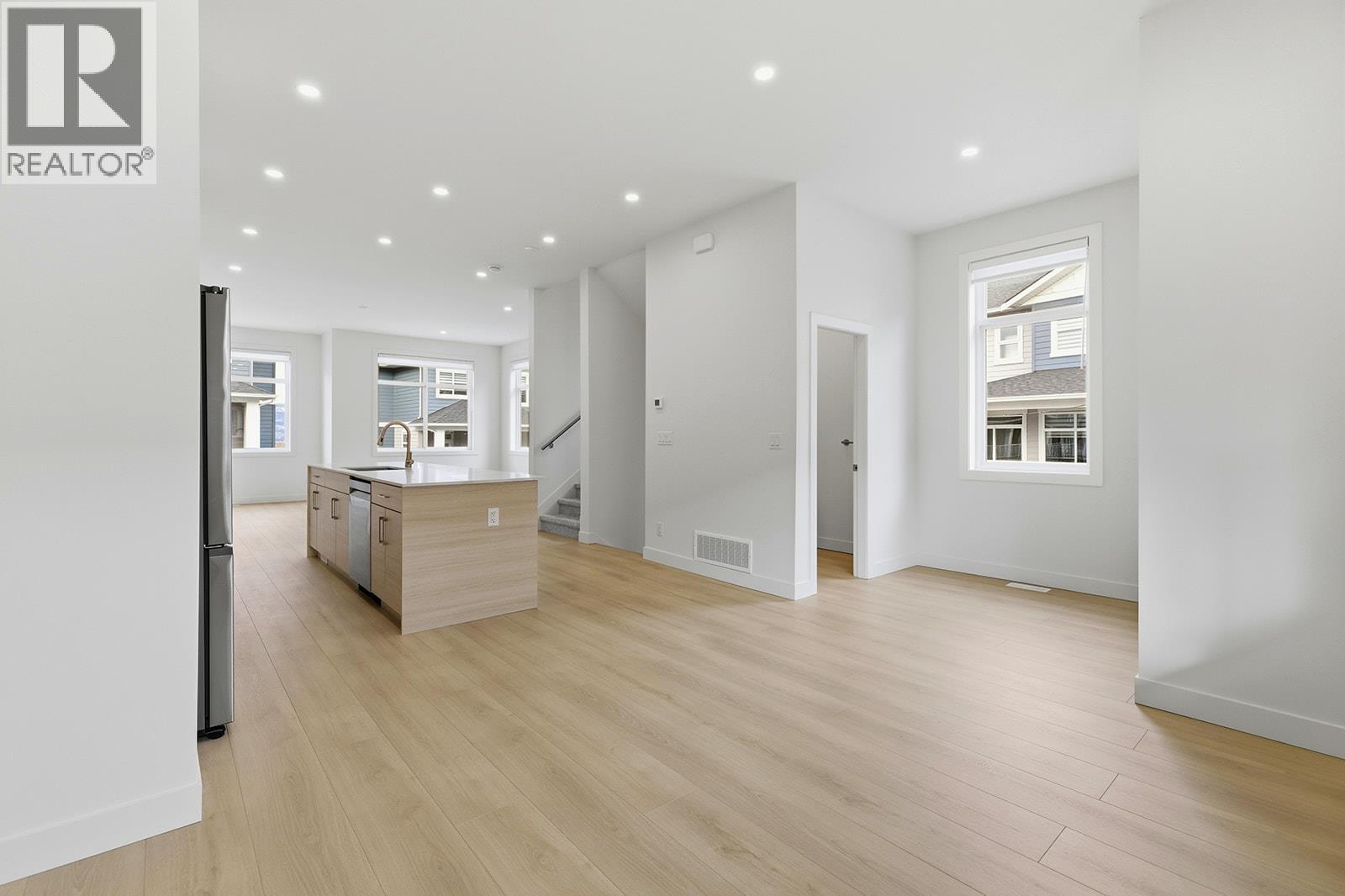 115 5300 Main Street, Kelowna