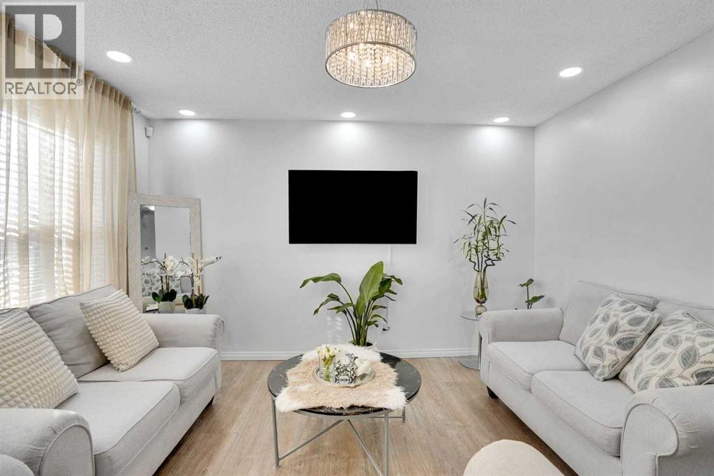 Single Family House for Sale in  Covebrook Place NE Coventry Hills Calgary 