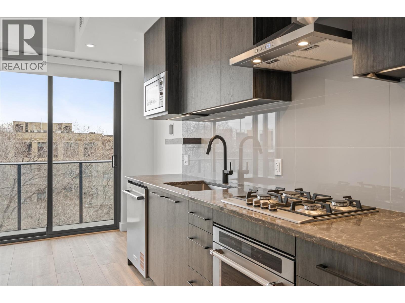 409 3051 Abbott Street, Kelowna